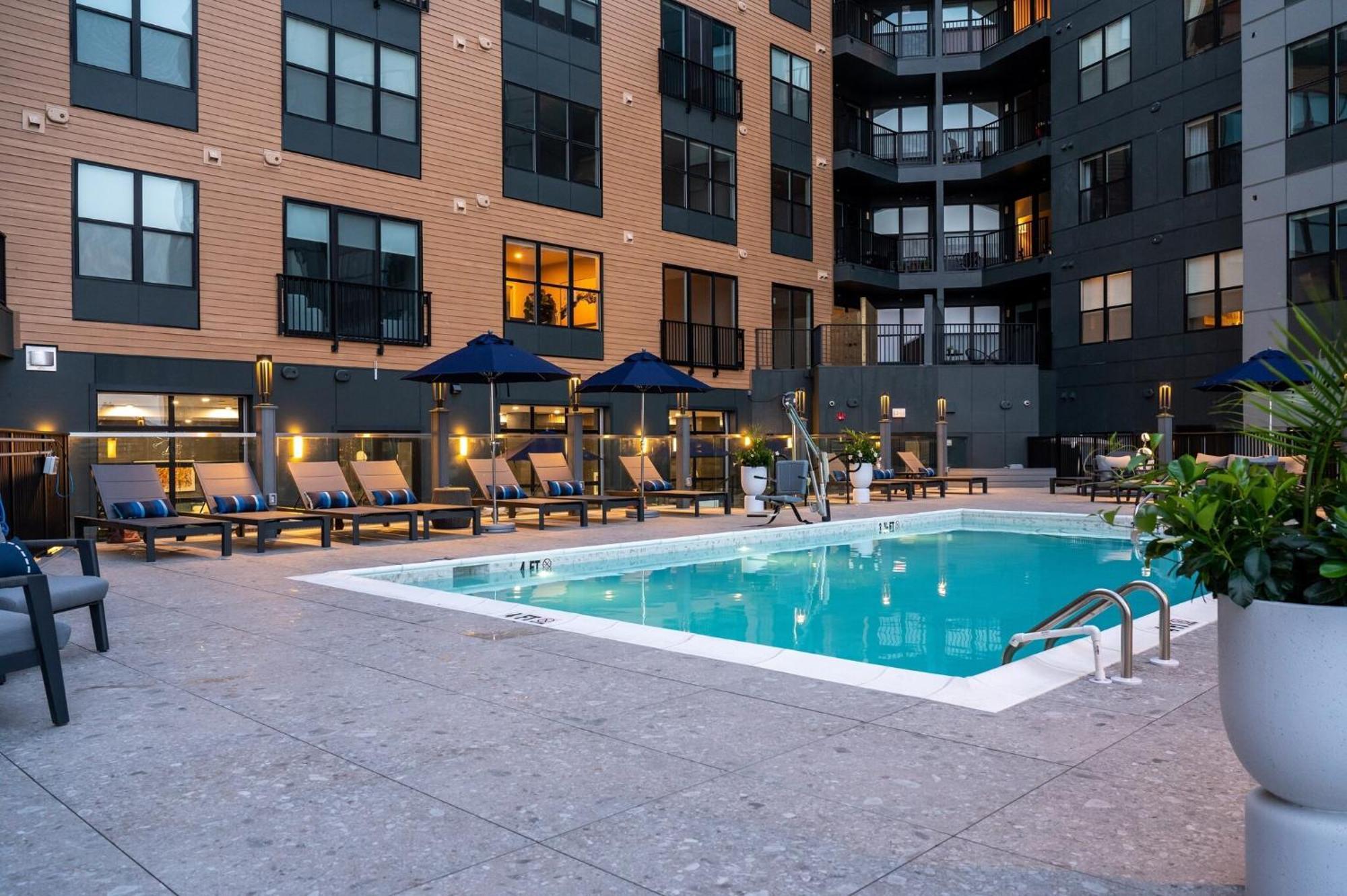 Luxury By Hyatus At Pierpont
