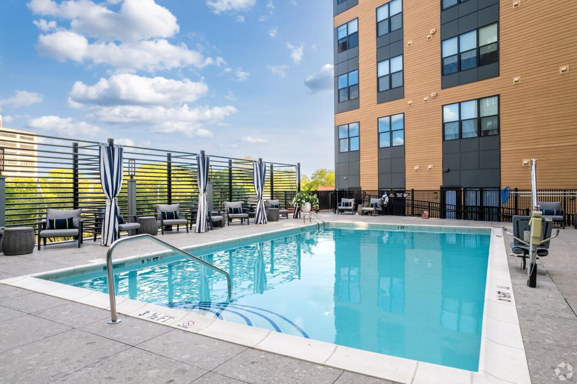 Luxury By Hyatus At Pierpont New Haven